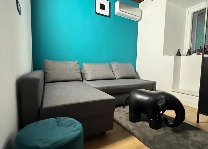 Elephant Parliament Pensjonat Rzym